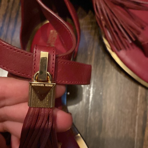 Michael Kors red sandals, never worn, size 7,5 - Picture 3 of 8